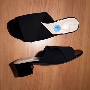 Bandolino Black Fabric Heel Sandals
